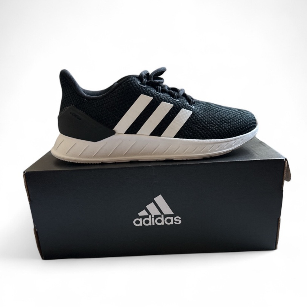 Adidas Questar Flow NXT K Kids Sneakers (NWT/Box)